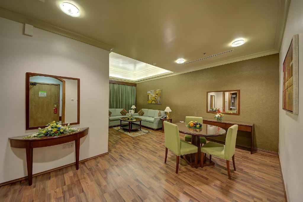 Photo of Livingroom in Al Barsha 1