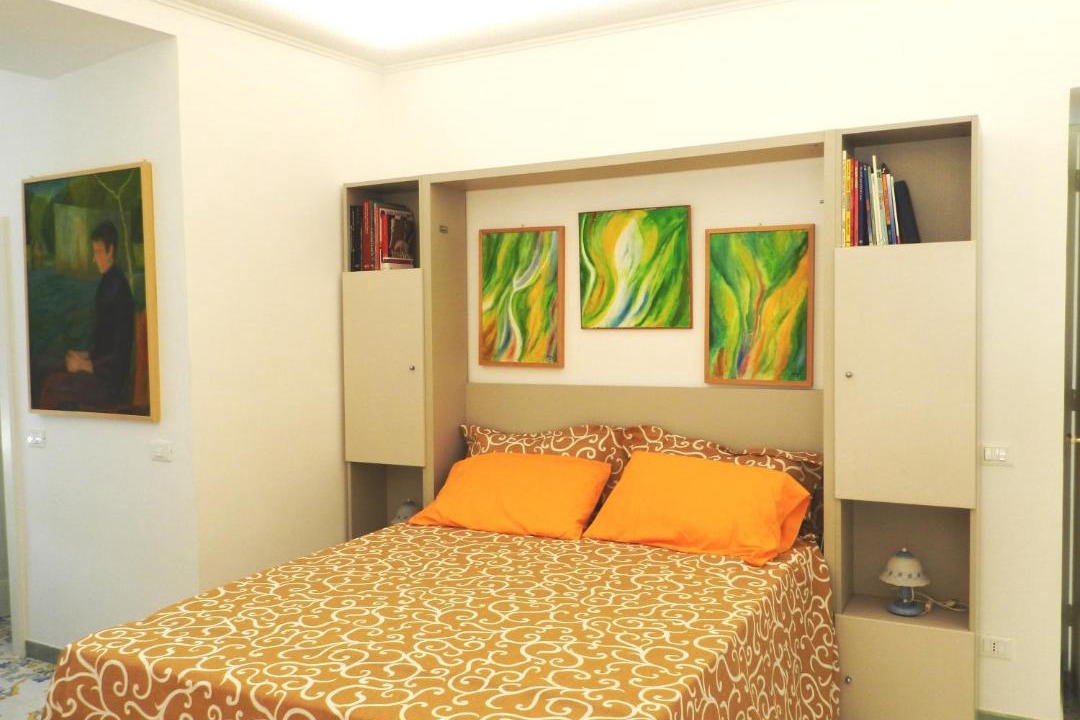 Photo of Bedroom in Meta