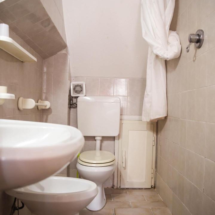 Photo of Bathroom in Saturnia
