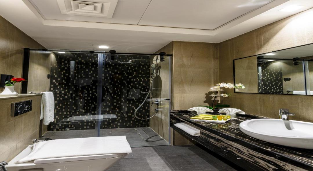 Photo of Bathroom in Al Satwa