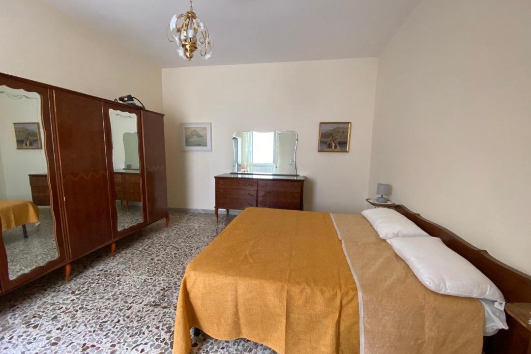 Photo of Bedroom in Ischia Porto