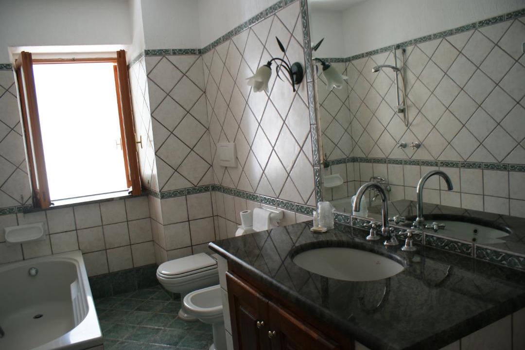 Photo of Bathroom in Succhivo