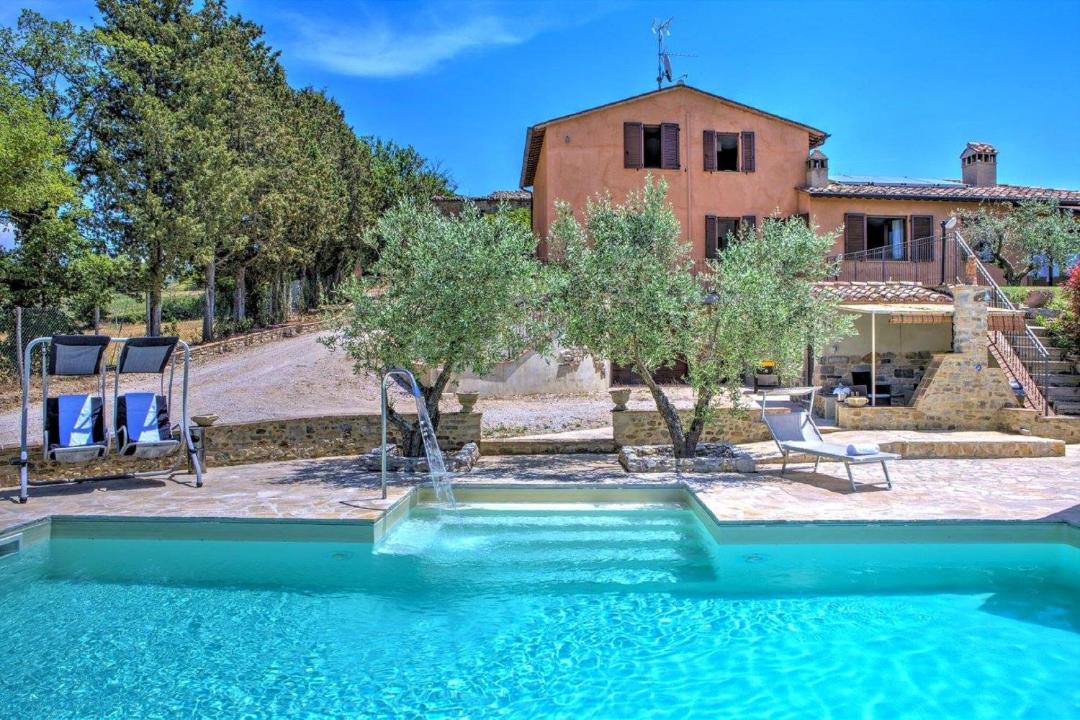 Photo of Outdoor in Montone