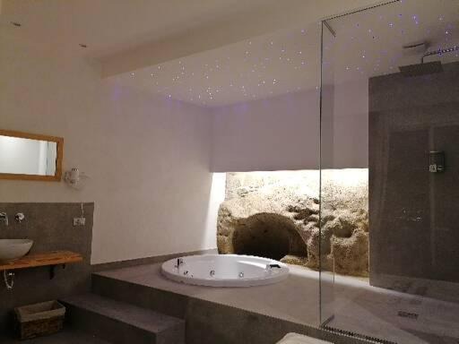 Photo of Bathroom in Monte di Procida