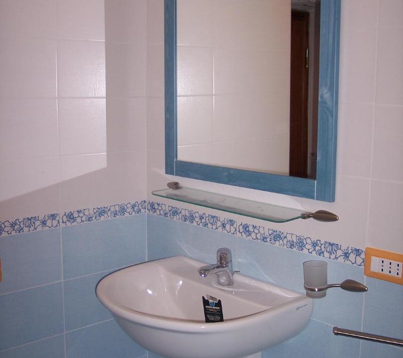 Photo of Bathroom in La Maddalena