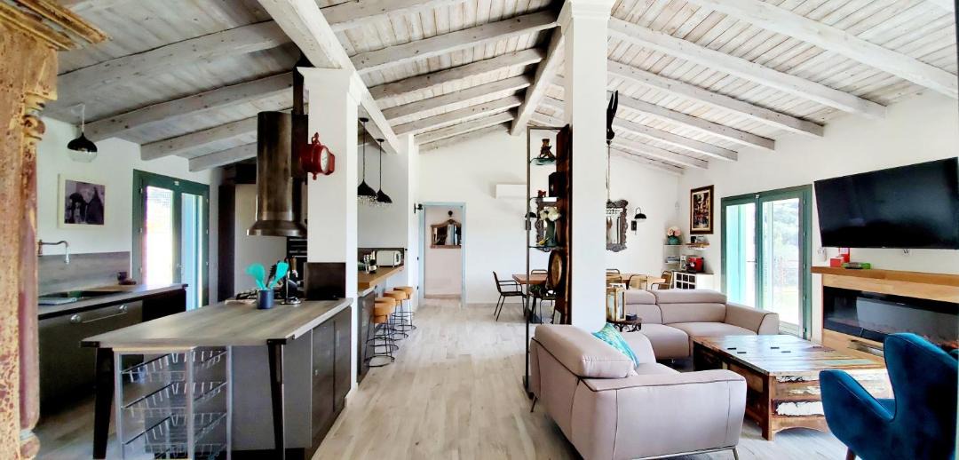 Photo of Livingroom in Rena Majore