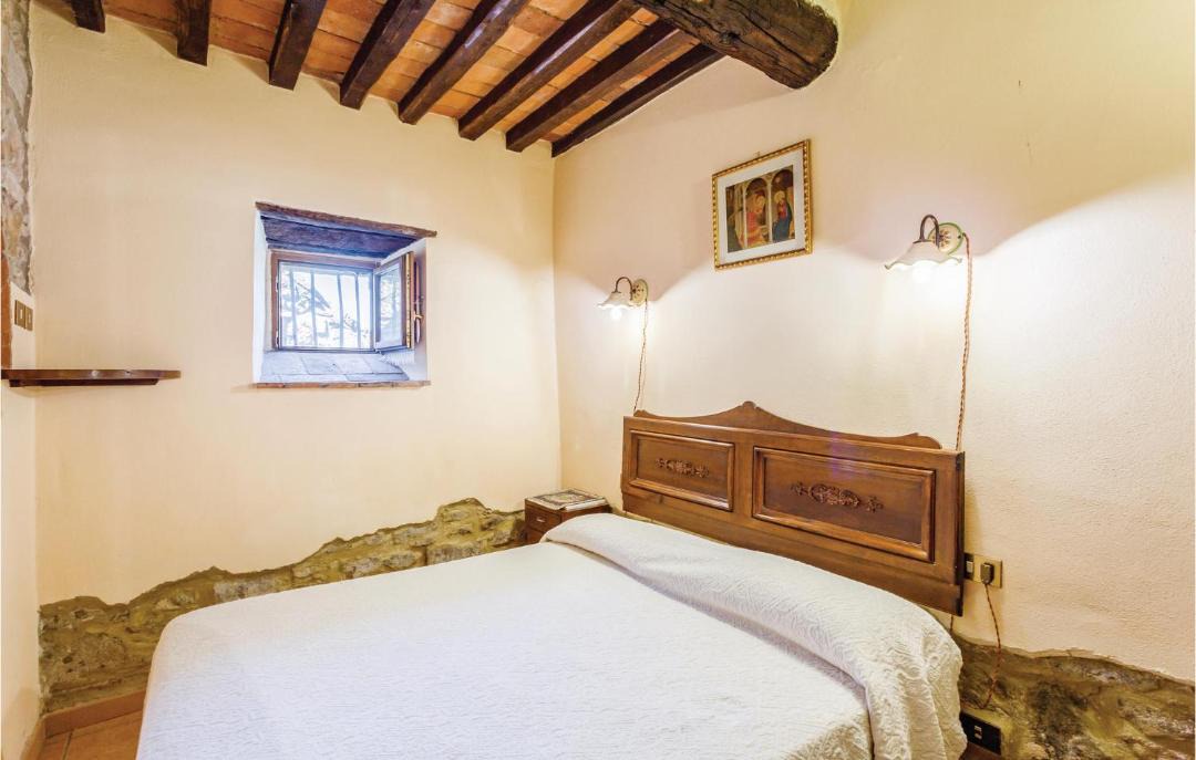 Photo of Bedroom in Camucia
