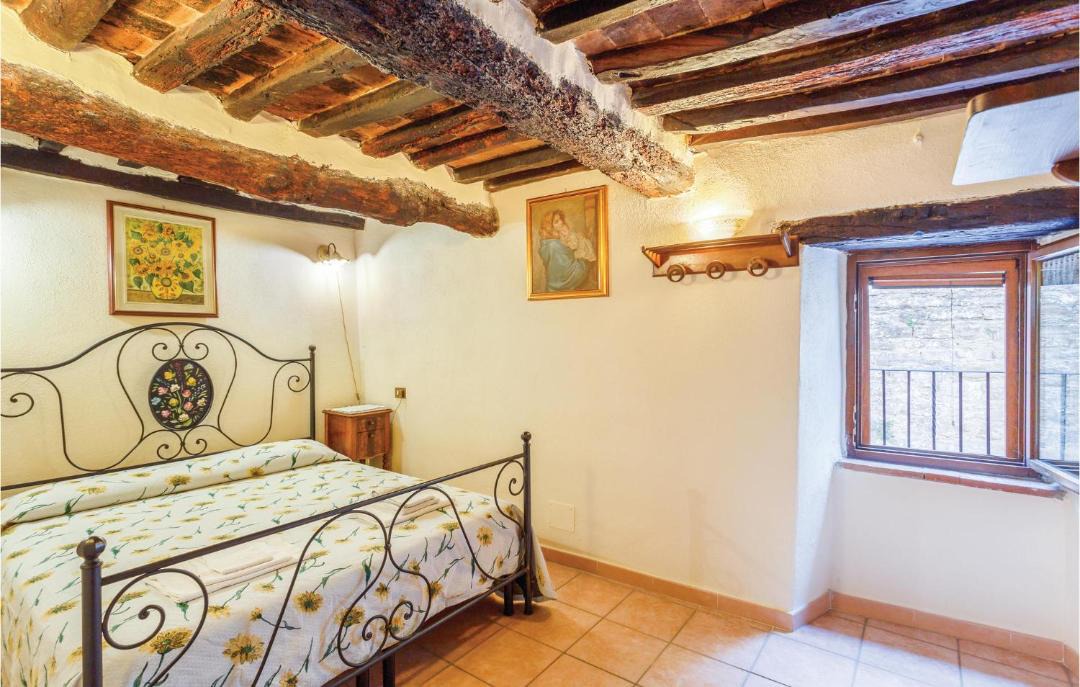 Photo of Bedroom in Camucia