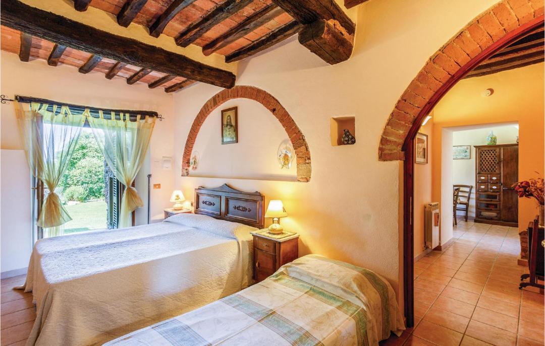 Photo of Bedroom in Camucia