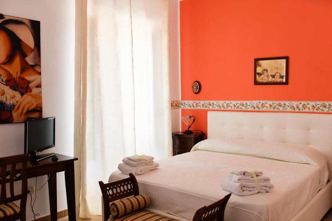 Photo of Bedroom in Paola