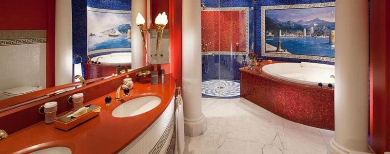 Photo of Bathroom in Umm Suqeim 3