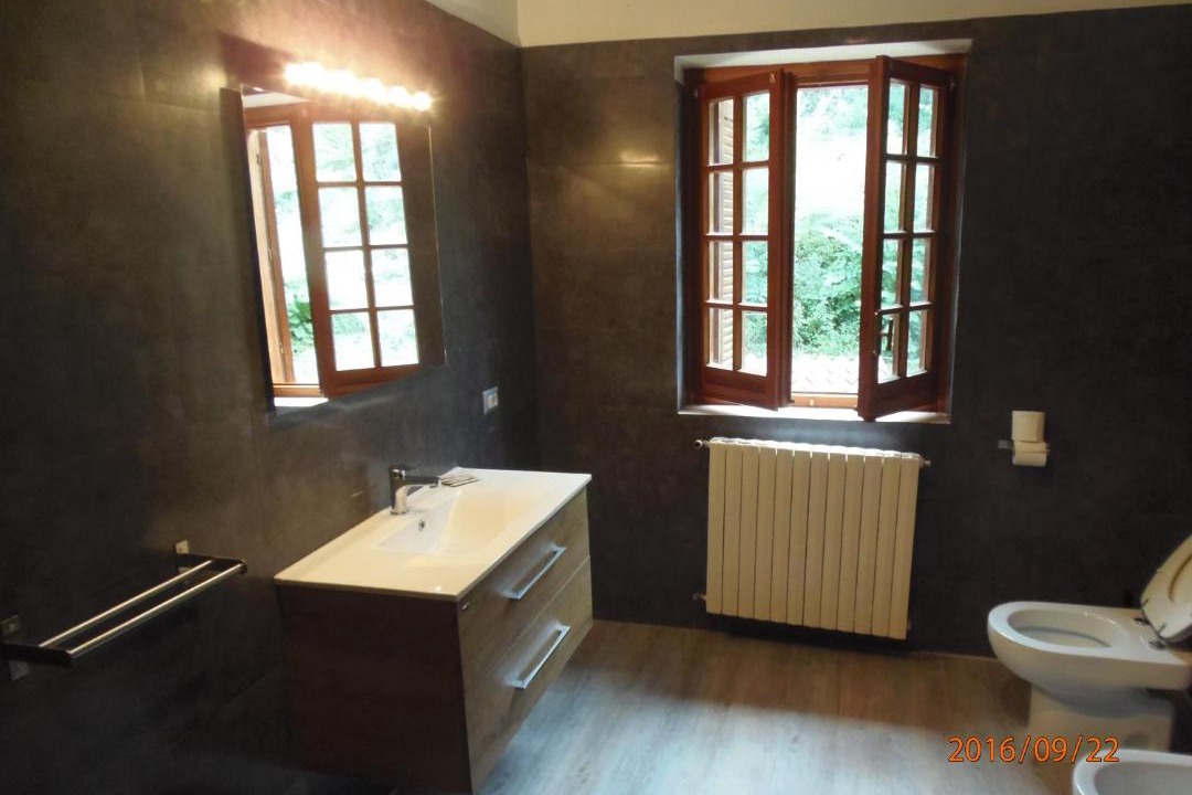 Photo of Bathroom in Pozzilli