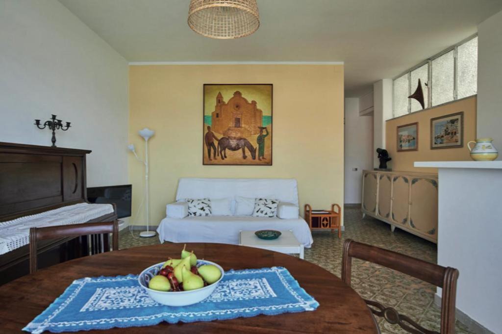 Photo of Livingroom in Forio