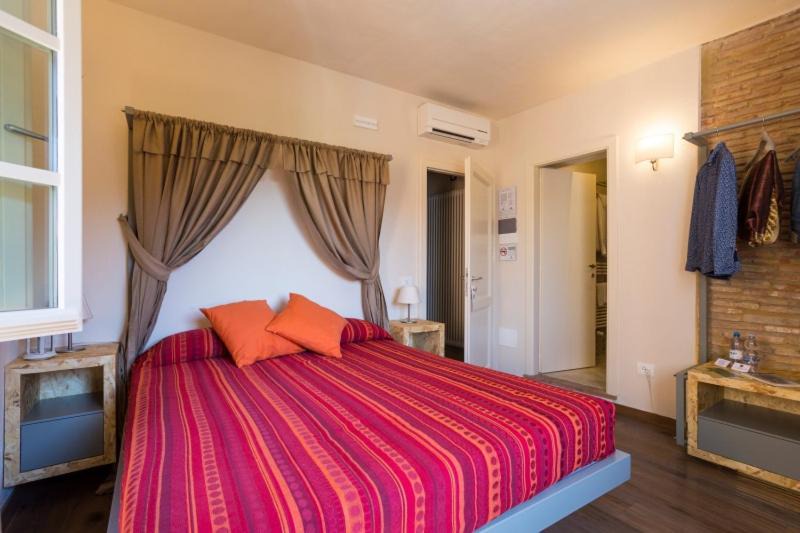 Photo of Bedroom in Lajatico