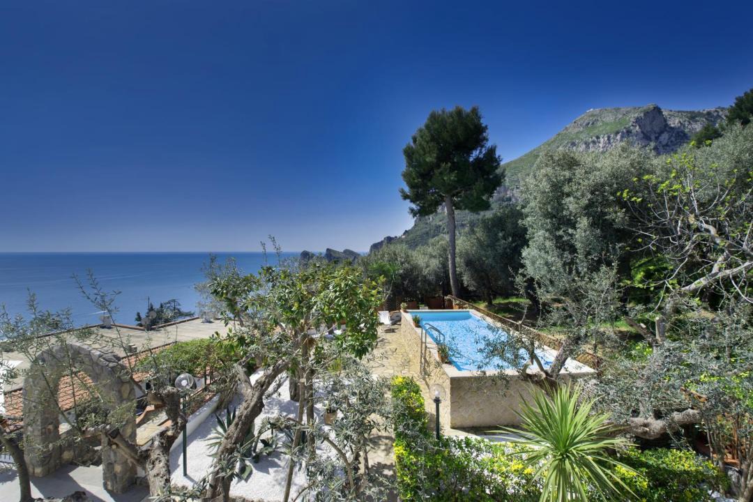 Photo of Outdoor in Sirenuse