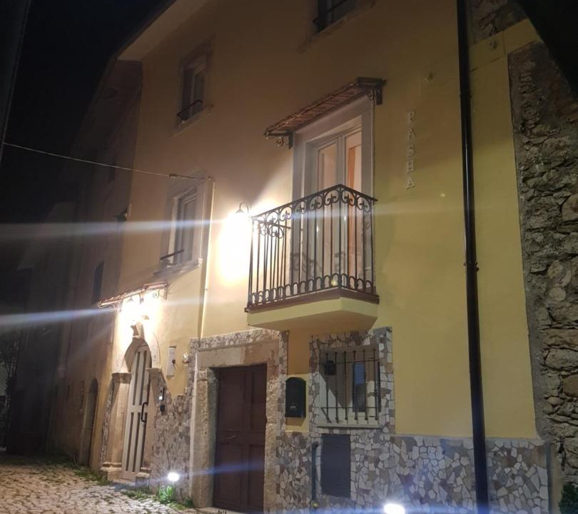 Photo of Buildings in Rocca Cinquemiglia