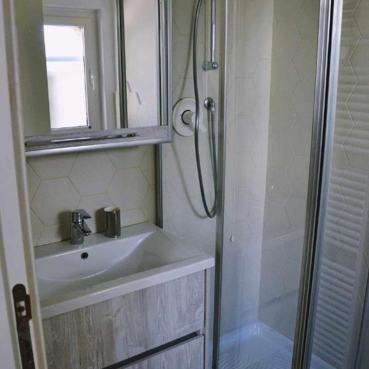Photo of Bathroom in Atri