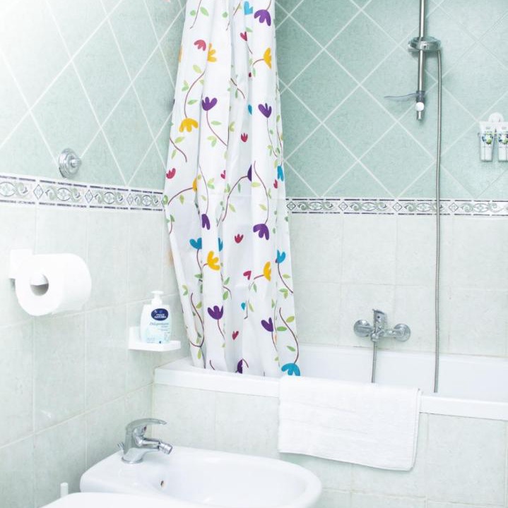 Photo of Bathroom in Naples City Centre