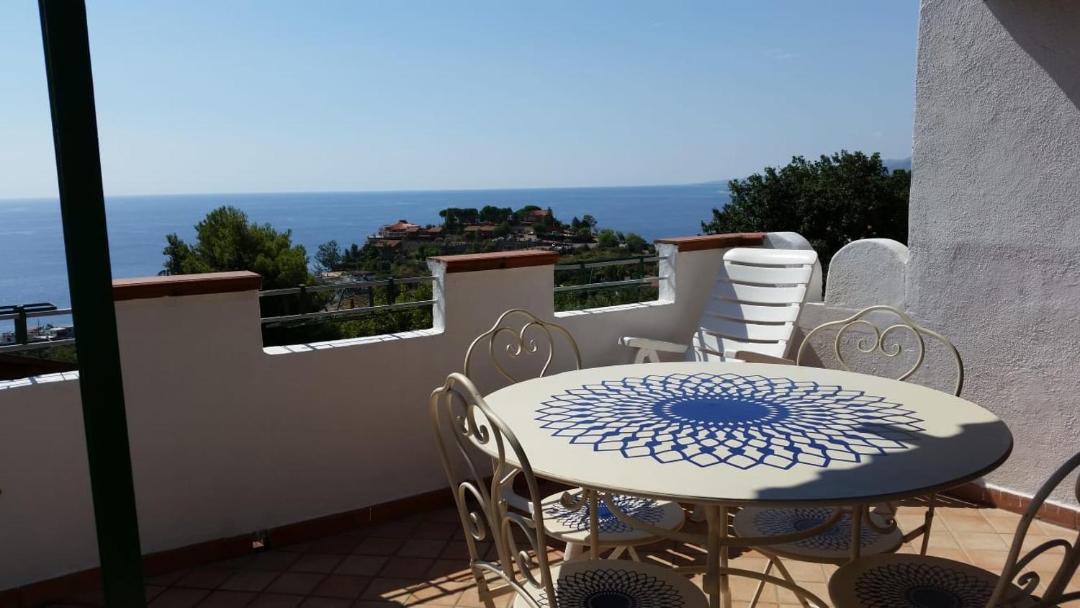 Photo of Patio Balcony in Caminia