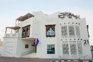 Photo of Others in Umm Suqeim 3