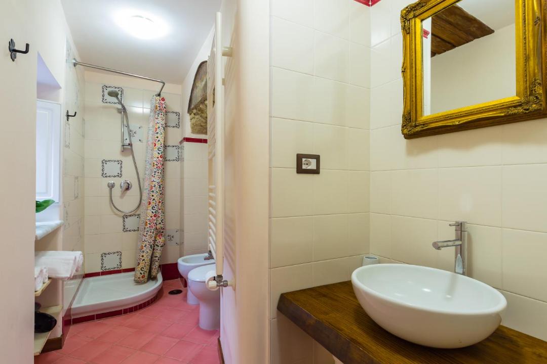Photo of Bathroom in Rione Duomo