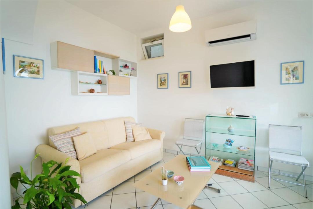 Photo of Livingroom in Capri