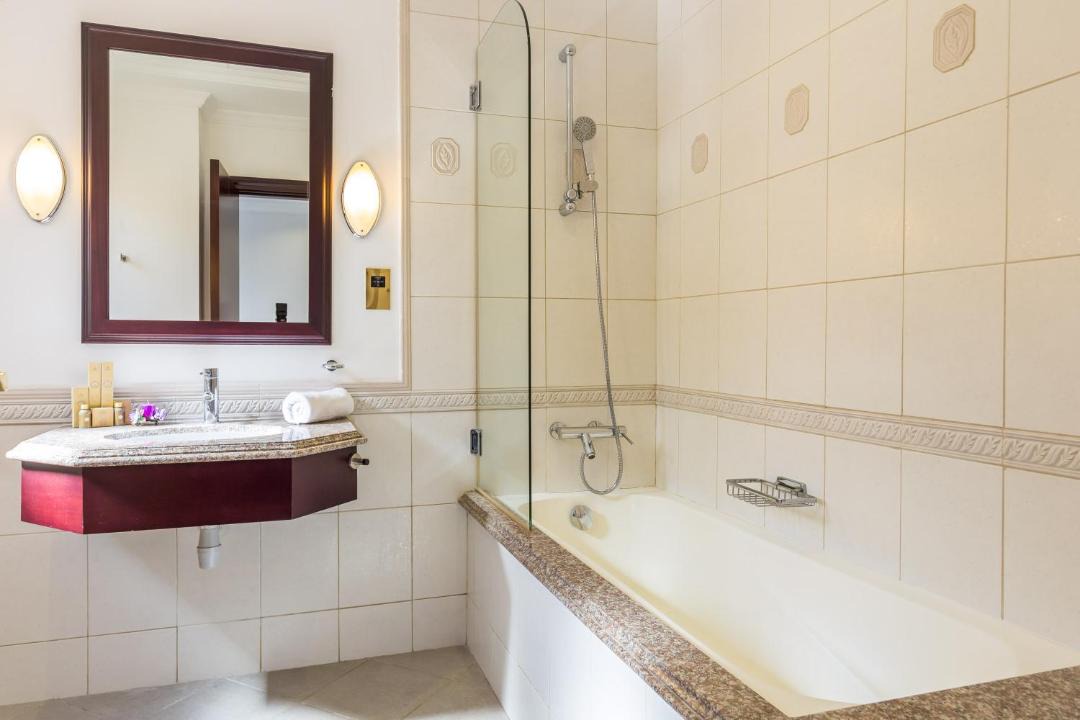 Photo of Bathroom in Palm Jumeirah