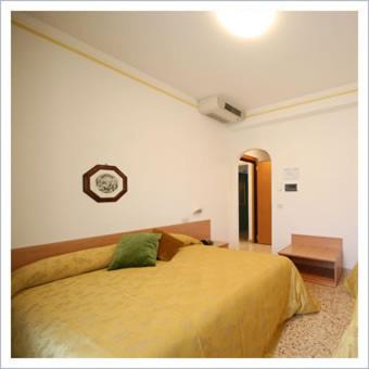 Photo of Bedroom in Camucia
