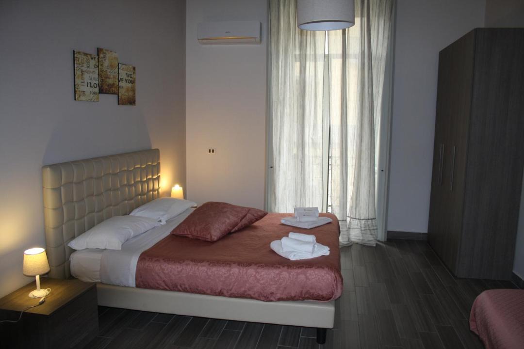 Photo of Bedroom in Naples City Centre