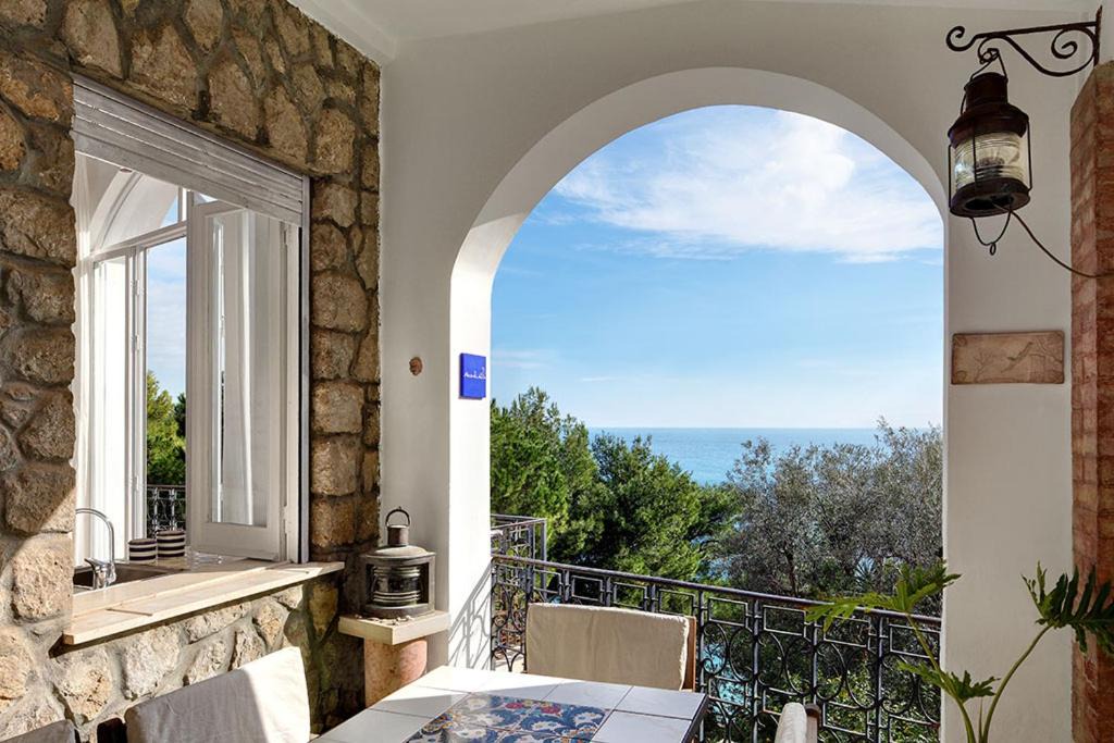 Photo of Patio Balcony in Marina del Cantone