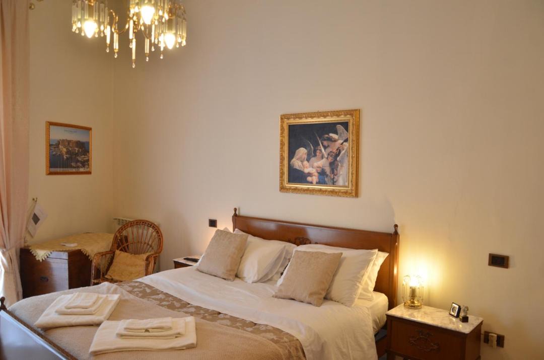 Photo of Bedroom in Casoria