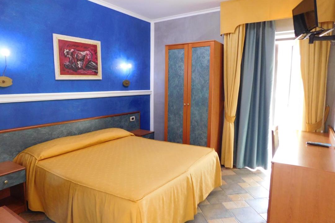 Photo of Bedroom in Paola