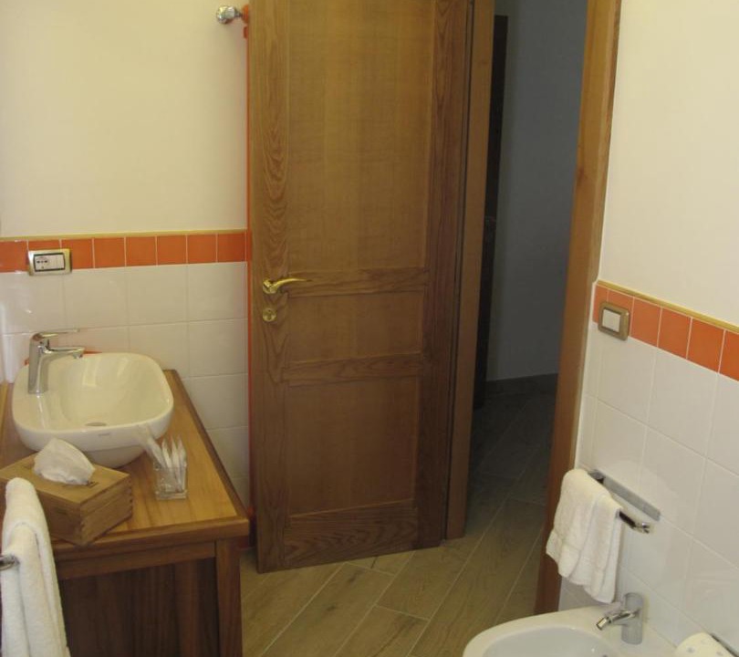 Photo of Bathroom in Pozzuoli