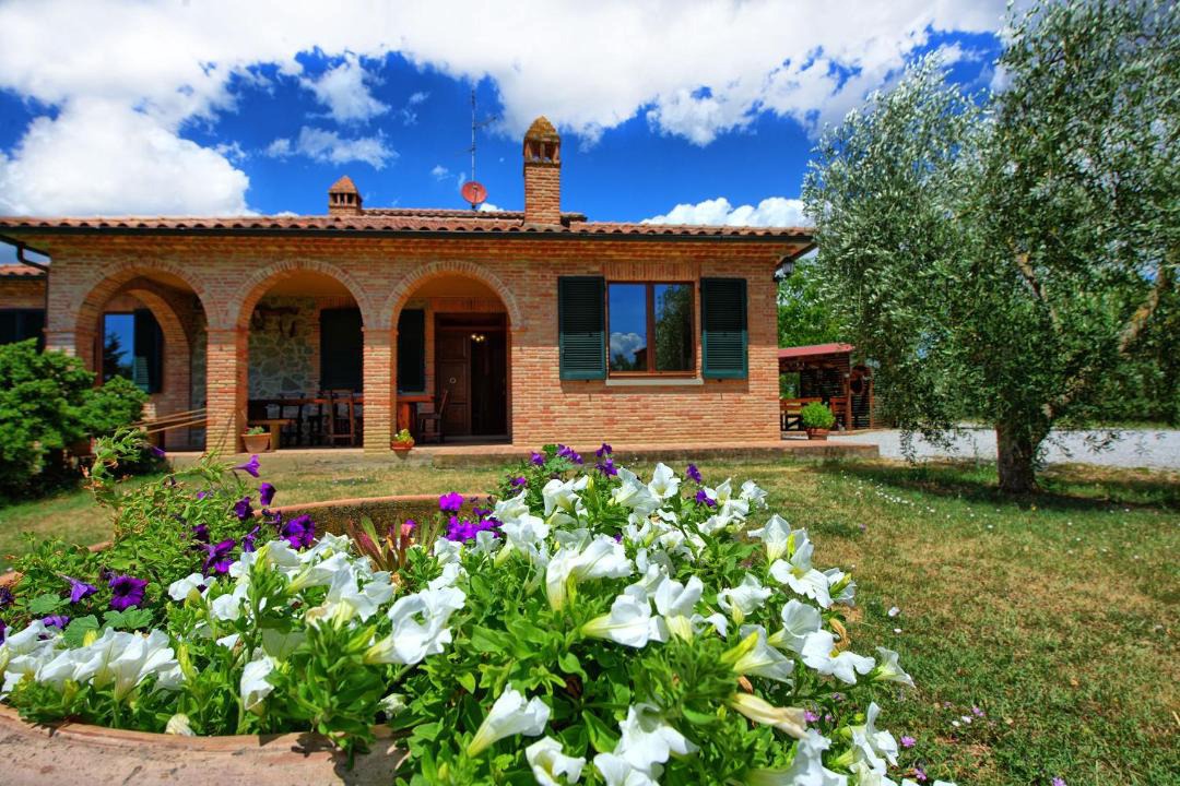 Photo of Buildings in Lucignano