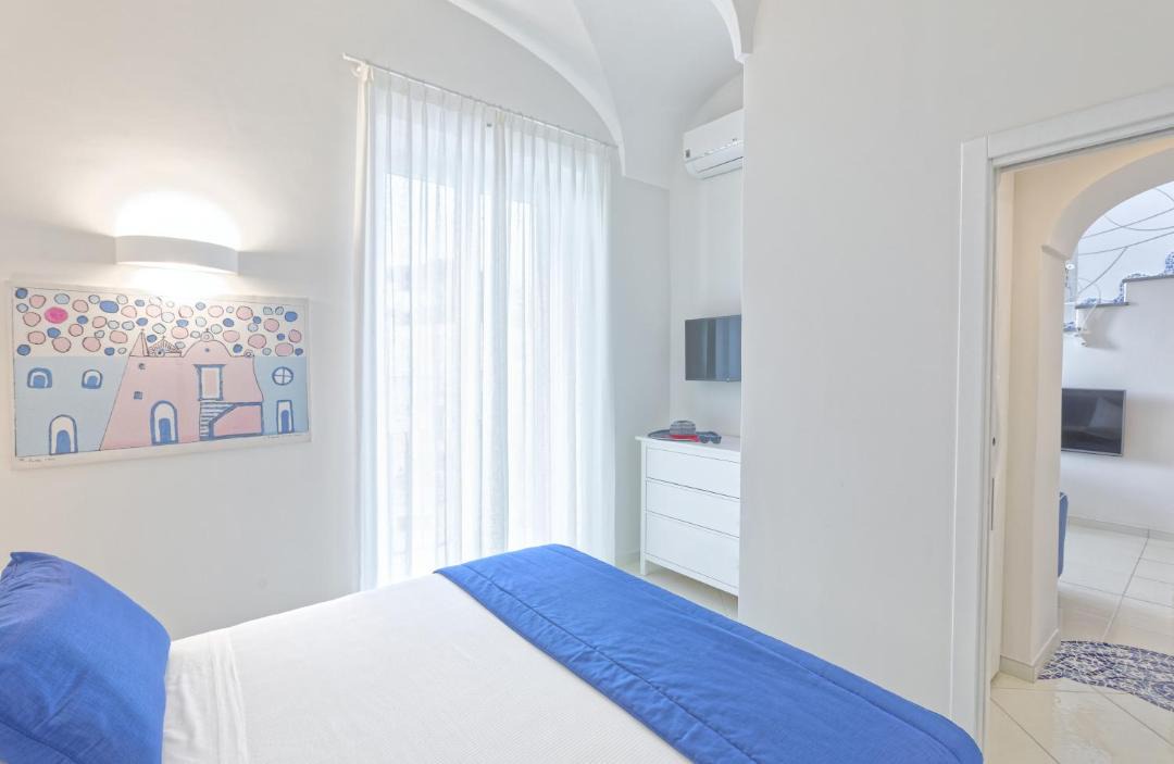 Photo of Bedroom in Ischia Porto