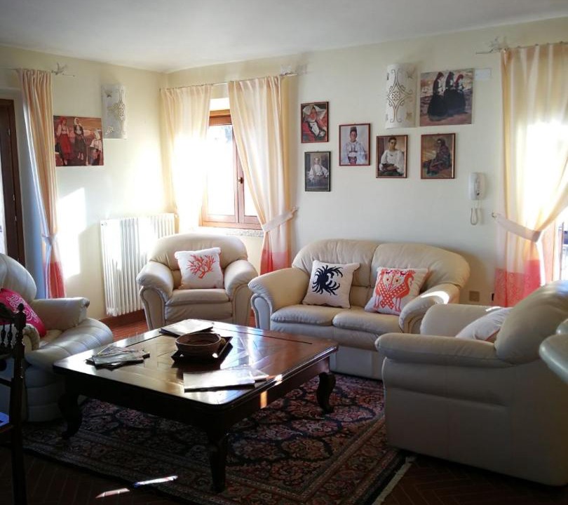 Photo of Livingroom in Oliena