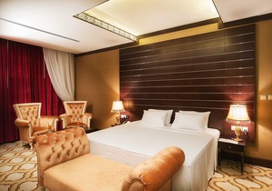 Ghaya Grand Hotel Dubai