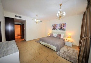 Modern and cosy apartment next to the beach