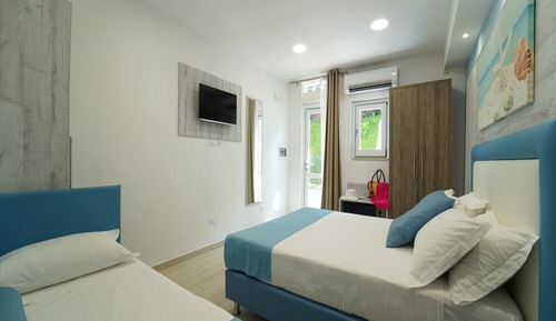 Comfort Triple Room