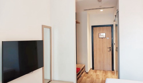 Standard Room, 1 King Bed, Non Smoking (includes 25% off F&B)
