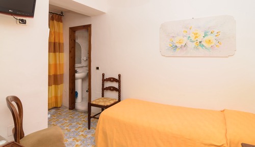 Economy Single Room