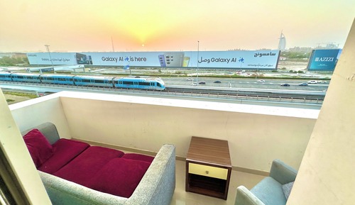 Executive Shared Dormitory, Mixed Dorm, City View