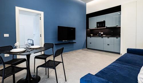 Superior One-Bedroom Apartment with Balcony