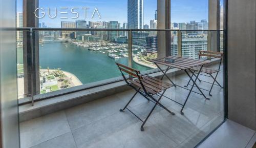 Two-Bedroom Apartment with Lake View