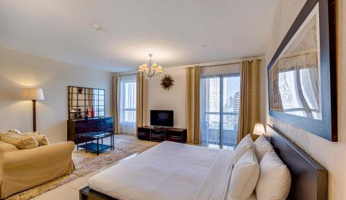 Studio Apartment