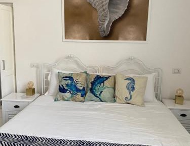 One-Bedroom Apartment with Shared Pool (3 Adults) 