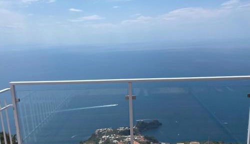 Deluxe Double or Twin Room with Sea View
