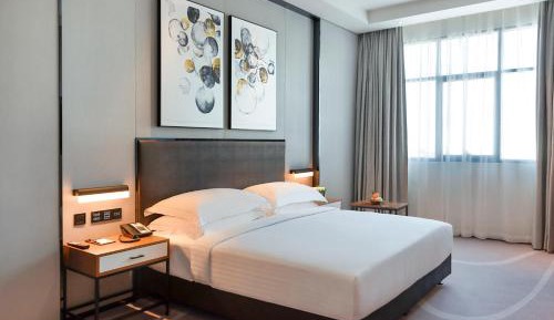 Deluxe King Room – Free Shuttle to Deira city center mall