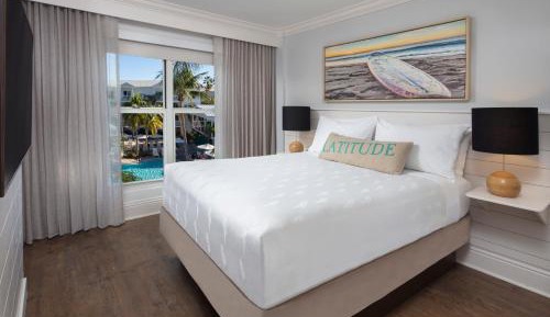 King Room with Pool View