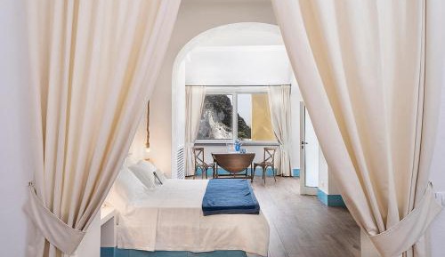 Suite with Partial Sea View